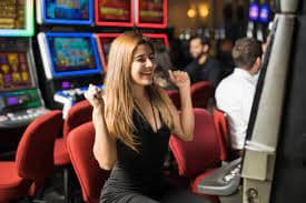 Diagram taruhan French Roulette menampilkan inside bets dan outside bets di meja